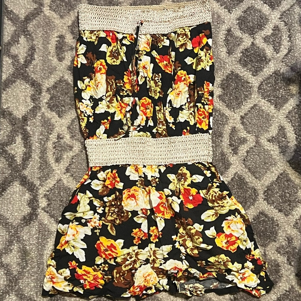 Ace fashion size L flower short jumpsuit